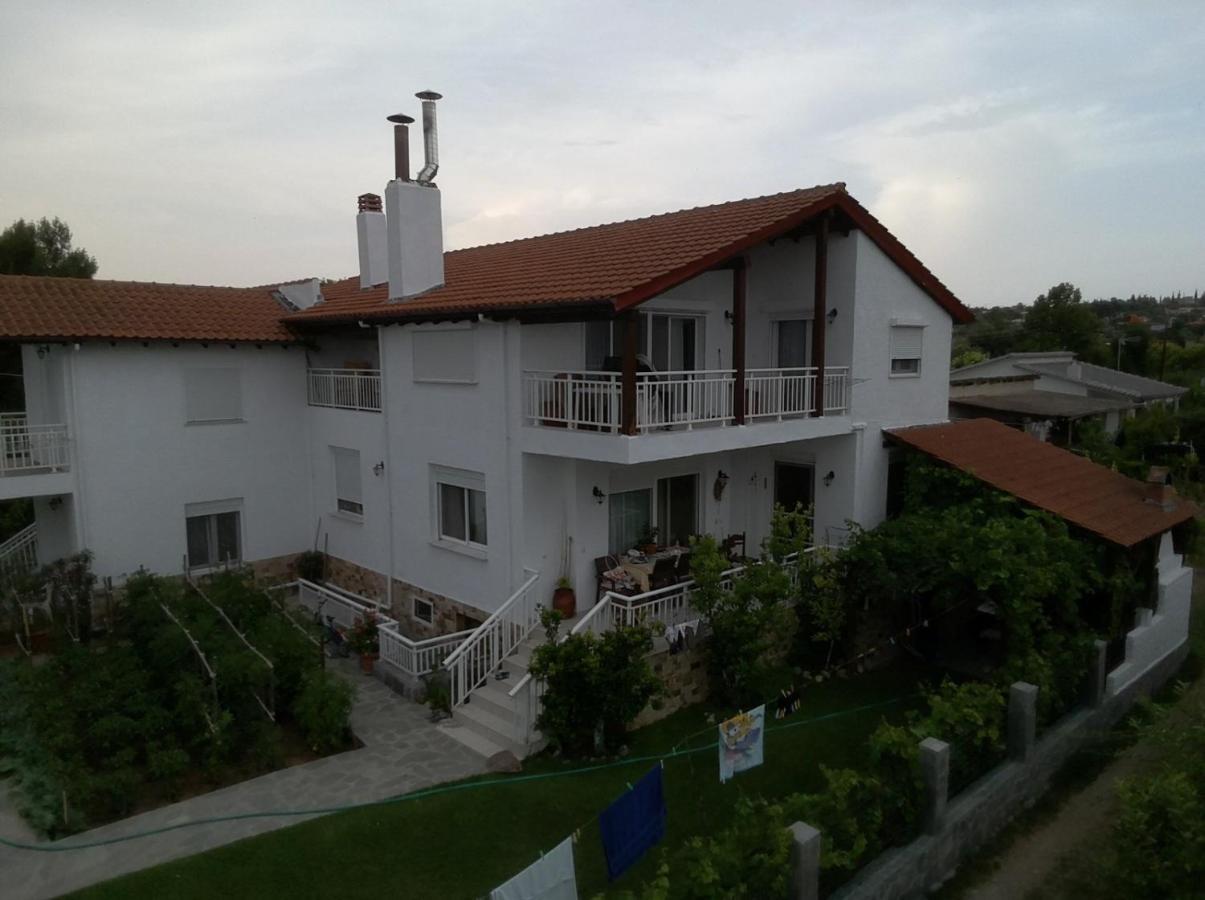 Katerina Rooms Nea Kallikrateia Exterior foto